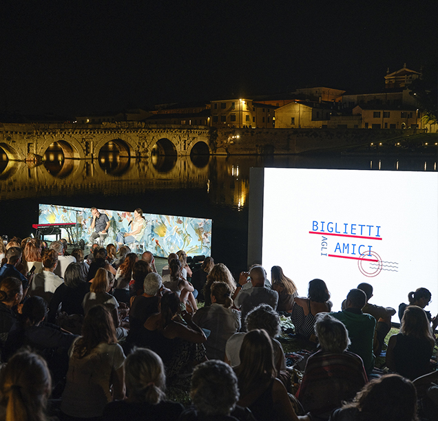 Biglietti agli amici